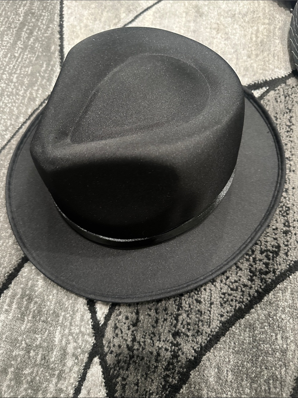 Men's Classic Black Felt Fedora Hat - Timeless Style